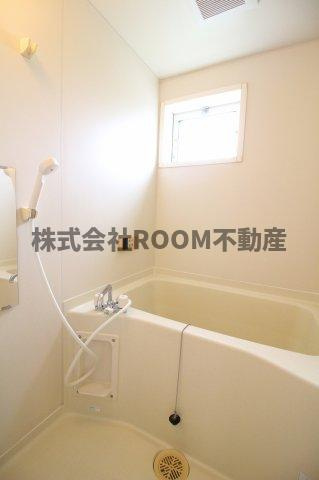 フローラルビレッジⅣ番館の浴室|日々の疲れを癒すお風呂付です