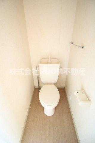 フローラハイツのトイレ|コンパクトで使いやすいトイレです
