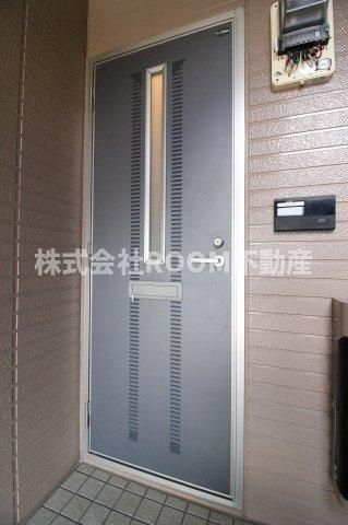 フローラハイツの玄関|シンプルで使いやすい玄関です