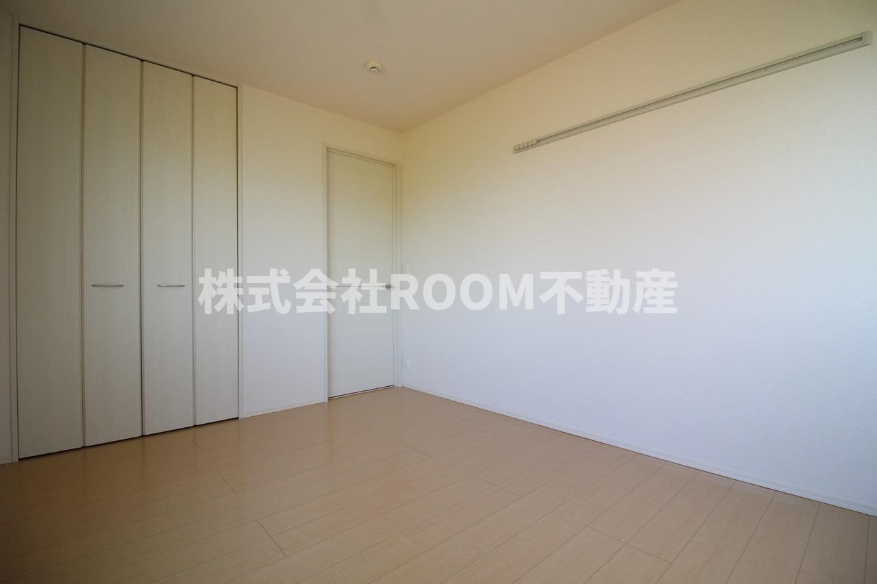 D-roomみやこBALの寝室|広くて明るい寝室