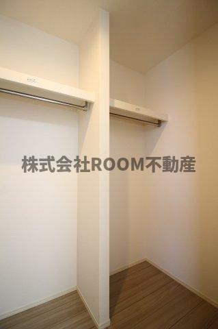 セジュールヨネザワの洋室|専用の収納スペースです