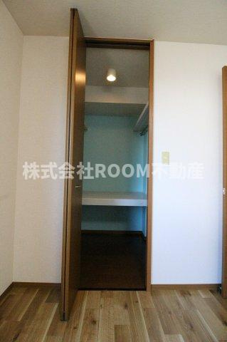 TKIフラットB棟の収納|大きなものも収納できそうです