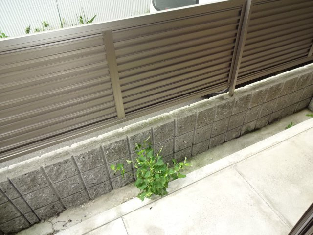 エンカーサアイ寺家町のバルコニー