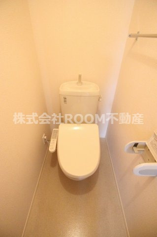 セジュール・永野2011　A棟のトイレ|清潔感のあるトイレです