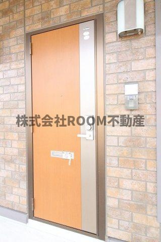 セジュール・希ららの玄関|明るい玄関です
