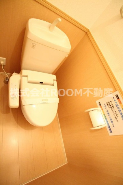 グランカーサのトイレ|落ち着いた色調のトイレです