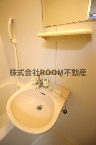 グリーンテラス都北の洗面所|脱衣スペースもあります