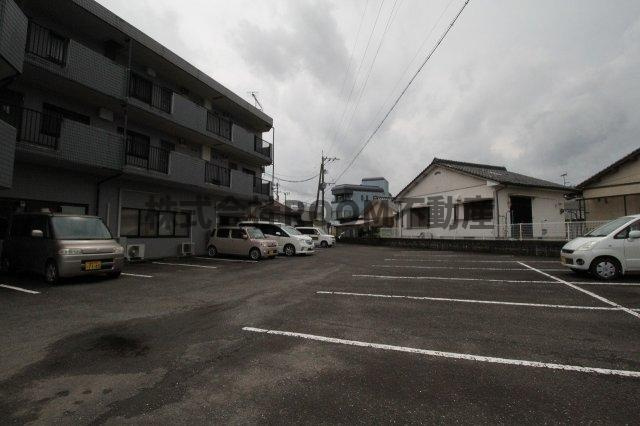 キルトスターの駐車場|駐車場に車を止められます