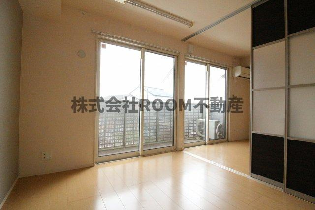 アビテプレミールの寝室|開放的な寝室です