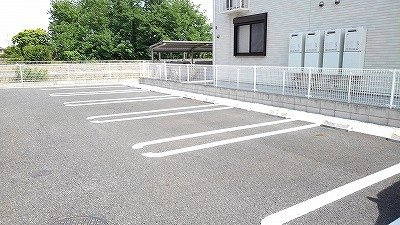 【駐車場】 | サニープロムナード | 駐車場です