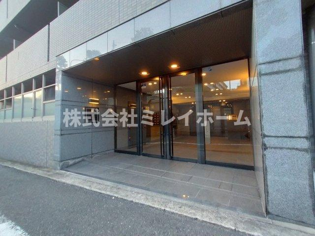 ルーブル大森六番館のエントランス