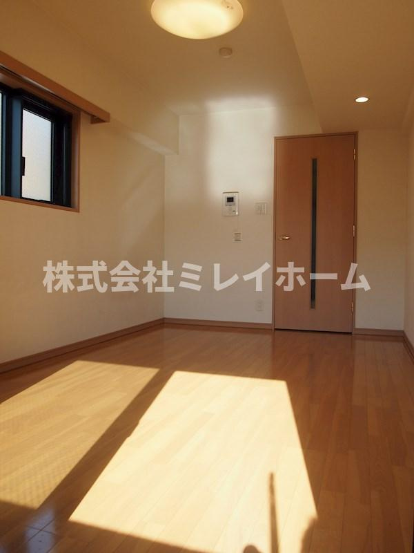 ルーブル大森六番館の寝室