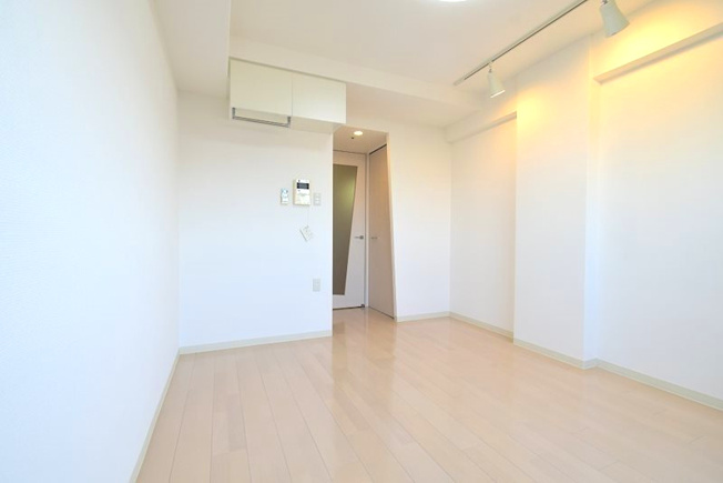 【居間・リビング】セレニテ新大阪弐番館