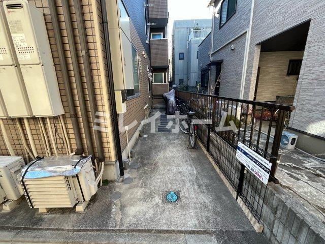 グラシア蒲田本町のエントランス