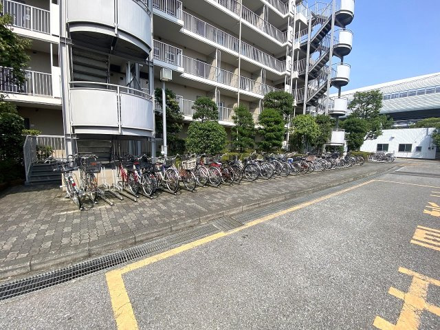 メイツ草加の駐輪場|駐輪場