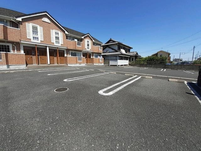 【駐車場】 | ヴィッラ　ルヴゥール | 駐車場完備です