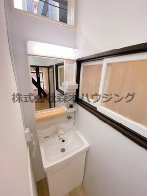 【独立洗面台】 | 　寝屋川市御幸東町30テラスハウス | 独立洗面化粧台付き