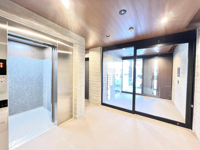 LANART四街道のロビー
