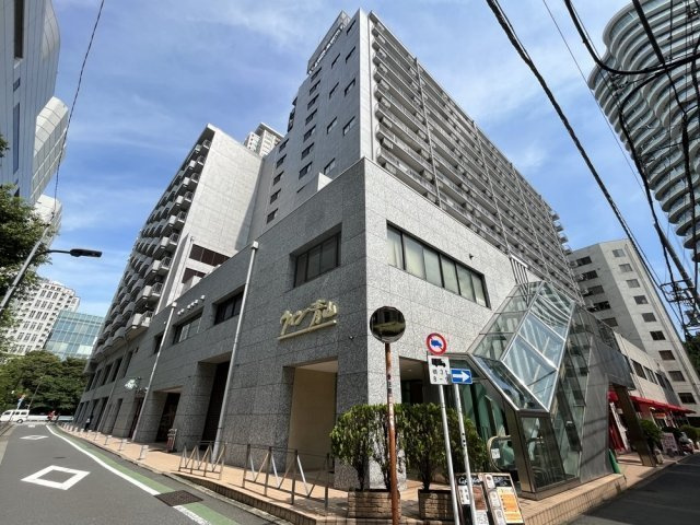 ウィン青山の外観