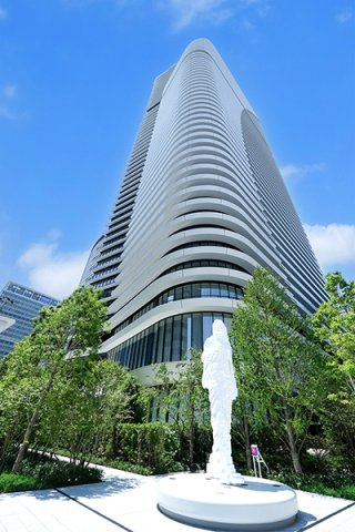 ＢｒｉｌｌｉａＴｏｗｅｒ堂島の外観