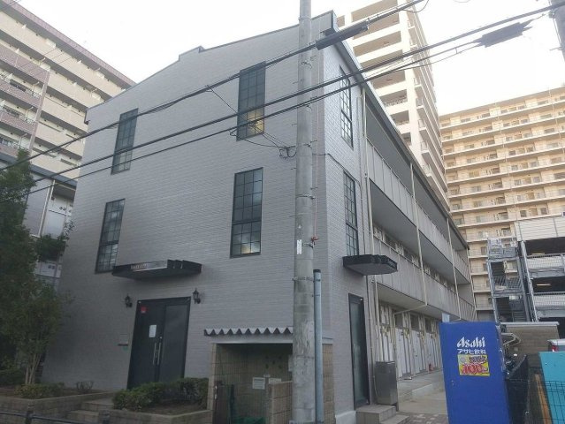 レオパレスツインズ加島弐番館の外観