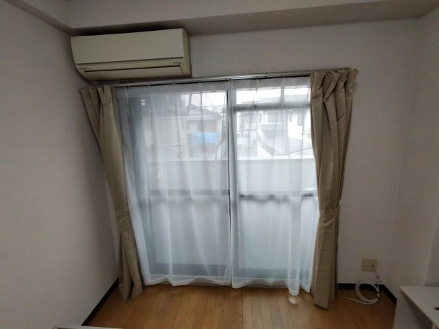 AP371 サンライズ壱番館 202の洋室|




