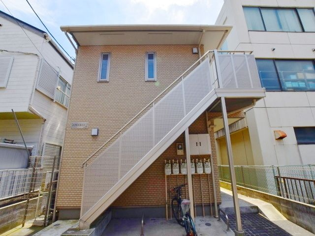 エクセル南太田の外観