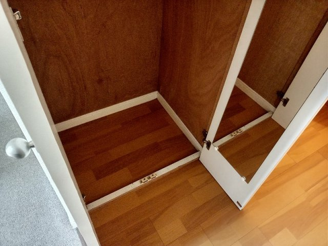 レオパレスツインズ加島弐番館の内装
