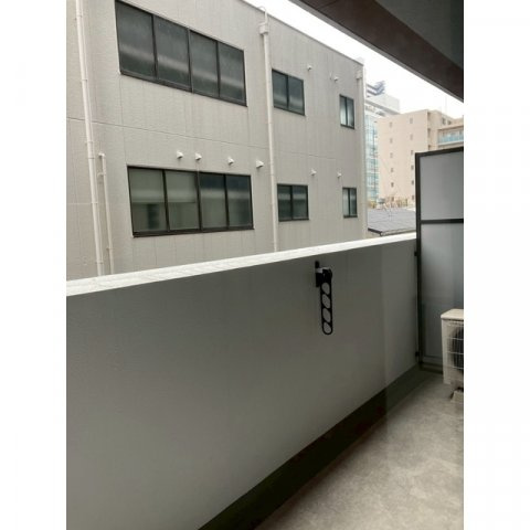 アーバングランデ新大阪のバルコニー