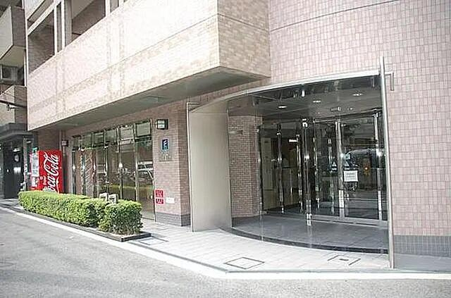 エステムコート新大阪Ⅲステーションプラザのエントランス