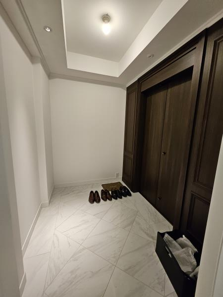 グラングリーン大阪ＴＨＥ　ＮＯＲＴＨ　ＲＥＳＩＤＥＮＣＥの玄関