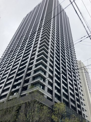 シティタワー大阪本町の外観
