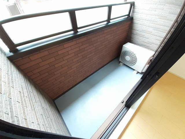 サニーレジデンス西三国Ｇのバルコニー