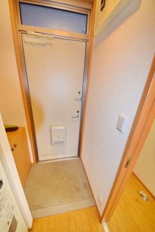 エクセル霞ヶ丘の玄関