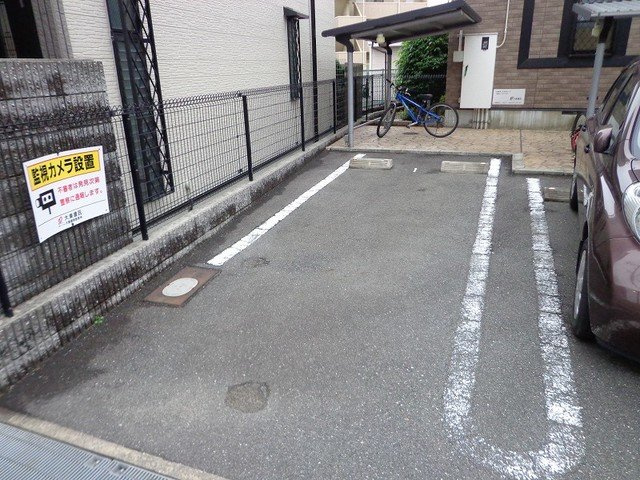 コンフォート大道の駐車場