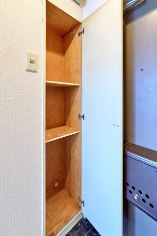 AP963 メゾン・ド・セジュール 403の収納|




