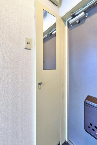 AP963 メゾン・ド・セジュール 403の玄関|




