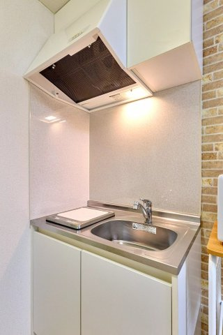 AP900 K'Sコートリバーサイド相川 102のキッチン|





