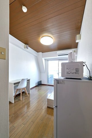 AP530 ファースト東中島 403の洋室|



