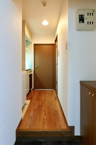 AP332 エスリード新大阪Ⅱ 203の玄関|



