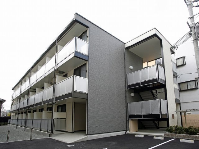 レオパレスＮＥＷ　ＢＲＯＡＤの外観
