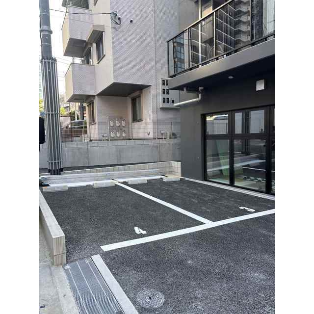 AUFTAKT 天王寺の駐車場