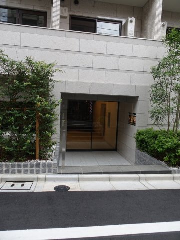 コンシェリア池袋THE RESIDENCE EASTのエントランス
