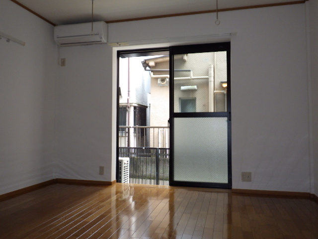 メゾンアイエムの居間・リビング|★ゆったりとした広さのお部屋です★