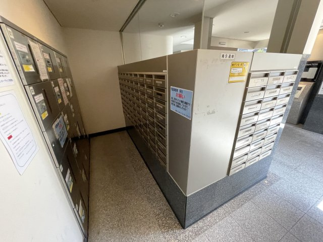 【設備】 | エンゼルプラザ南草津駅前 | 便利な宅配BOXも結構数がございます