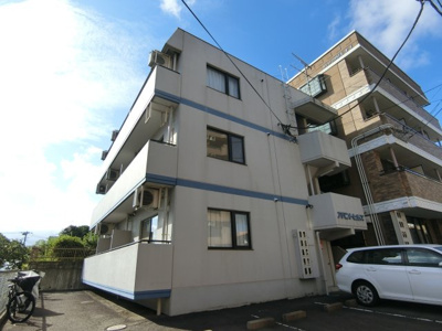 【外観】 | アバントヒルズ | 都市ガス使用のマンションです。