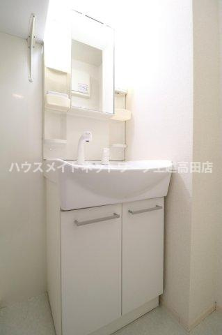 ハイツ９４３ Ｂの独立洗面台|洗髪洗面化粧台（参考同型206号室室内写真）