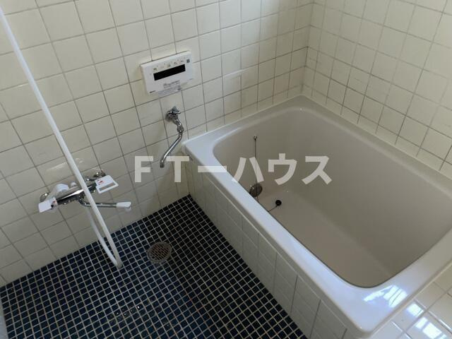 西船７丁目戸建の浴室