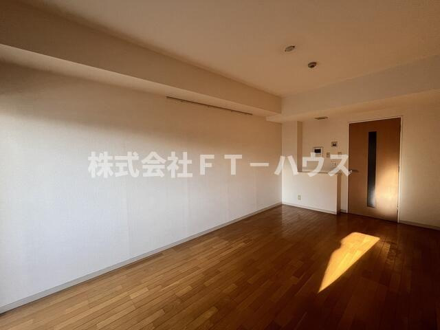 ミッツ・メロディアの寝室