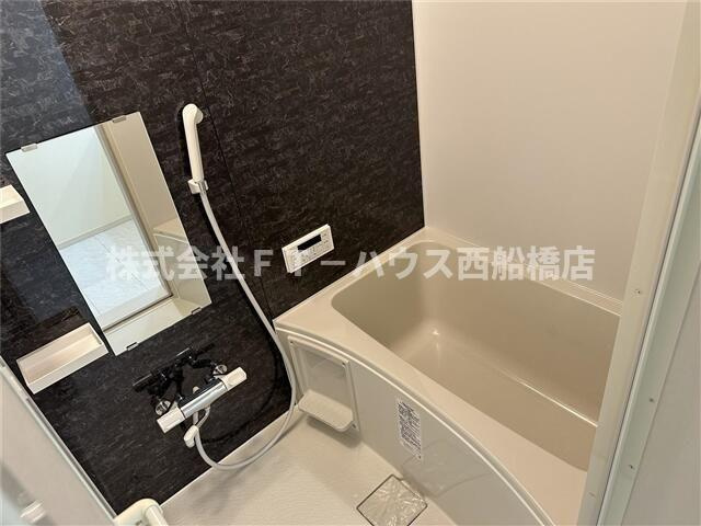 リーブルファイン船橋栄町の浴室